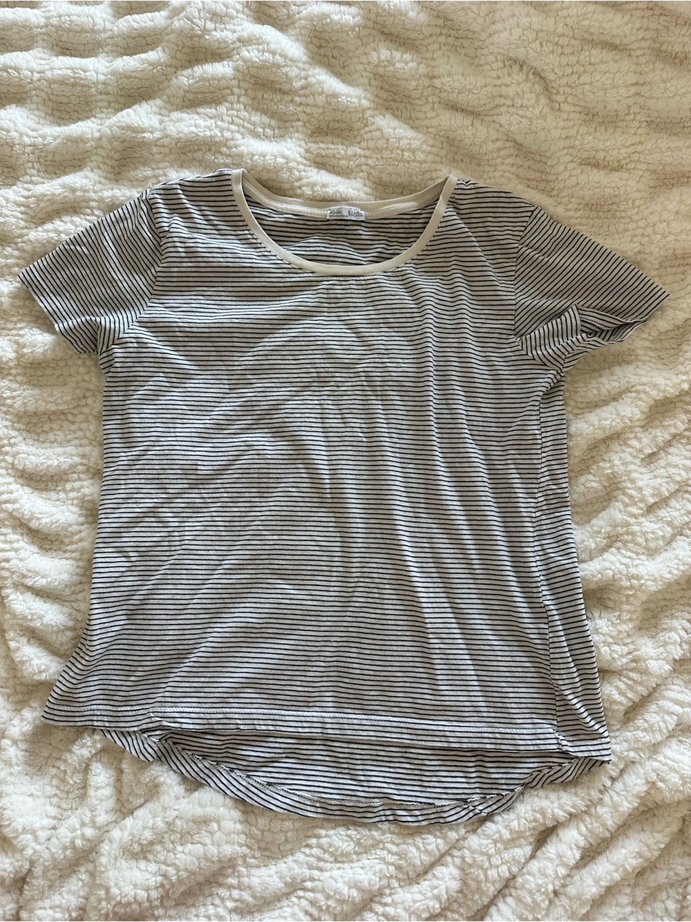 Zara Short-Sleeve Scoop Tee - White and Black Stripes